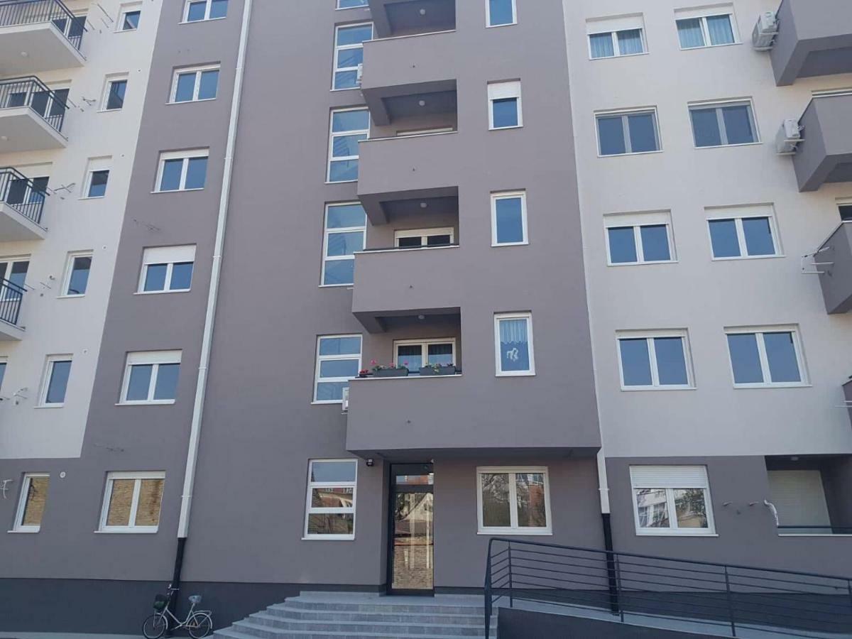Lux Apartment Sanja 1 سوبوتيتْسا المظهر الخارجي الصورة